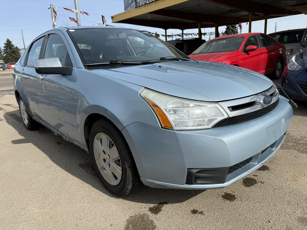 Used White Ford Focus for Sale - CarGurus.ca