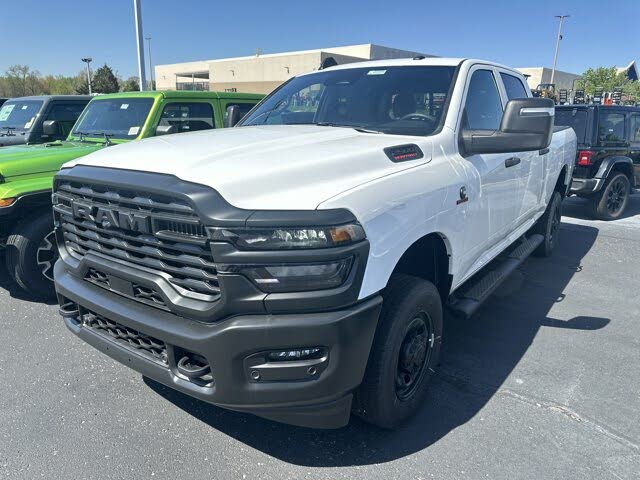 2025 RAM 2500 Tradesman Crew Cab 4WD