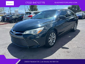 Toyota Camry Hybrid XLE FWD
