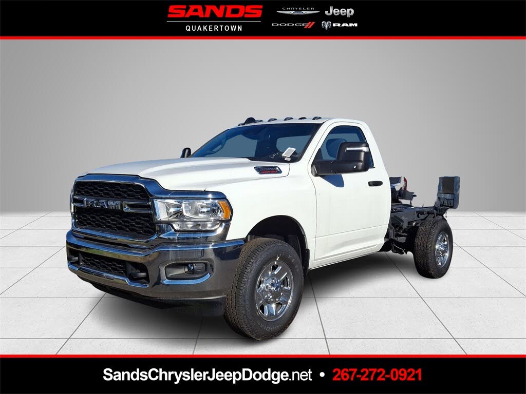 2024 RAM 3500 Chassis Tradesman Regular Cab 4WD
