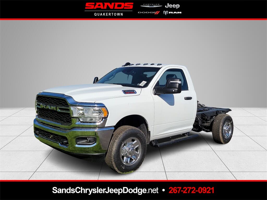 2024 RAM 3500 Chassis Tradesman Regular Cab 4WD