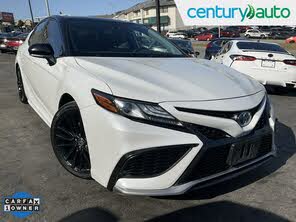 Toyota Camry Hybrid XSE FWD