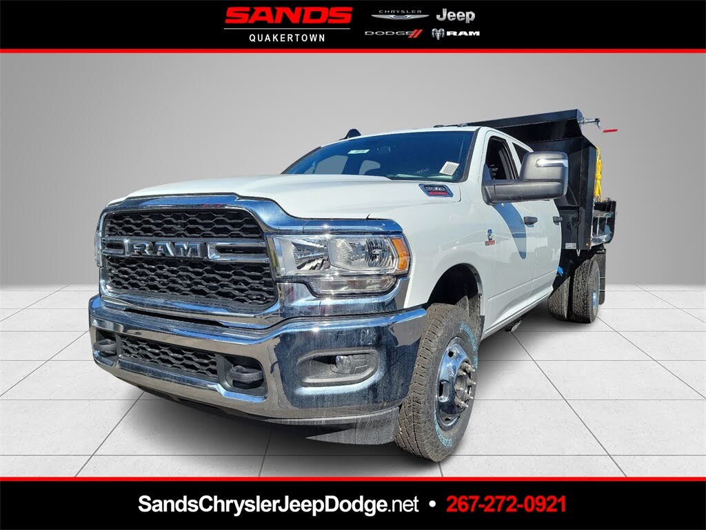2024 RAM 3500 Chassis Tradesman Crew Cab LB DRW 4WD