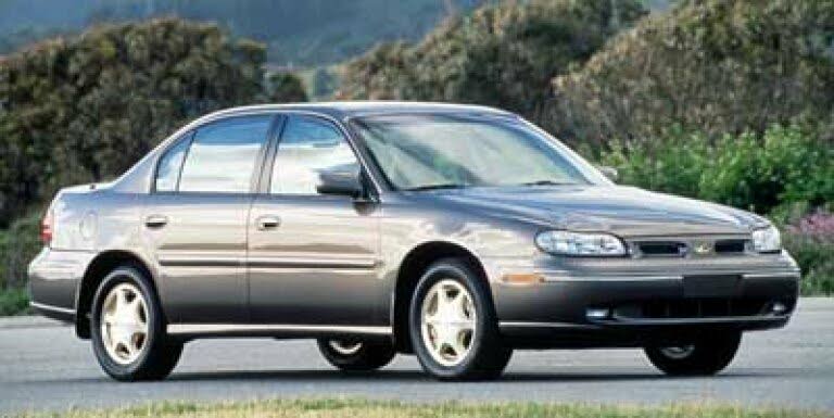 1999 Oldsmobile Cutlass 4 Dr GLS Sedan