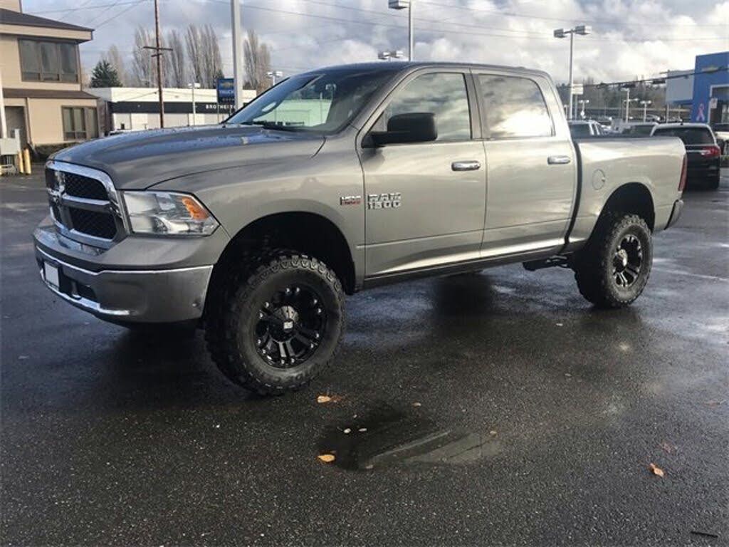 2013 RAM 1500 SLT Crew Cab 4WD