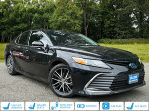 Toyota Camry Hybrid XLE FWD