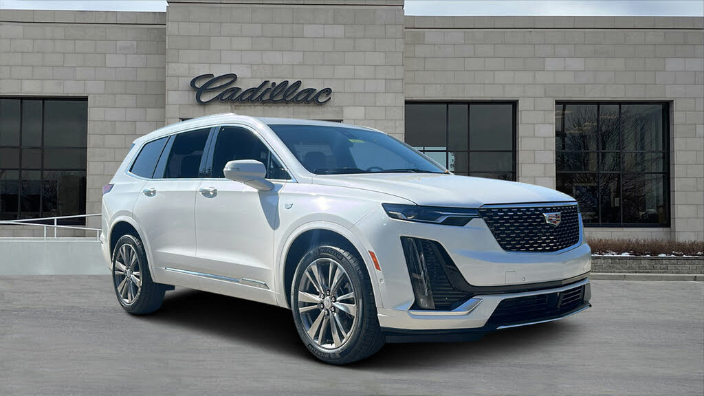 2025 Cadillac XT6 Premium Luxury FWD