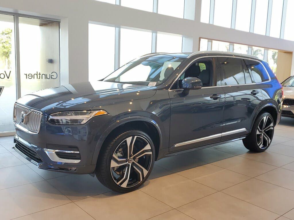 2025 Volvo XC90 B6 Ultra Bright Theme 7-Passenger AWD