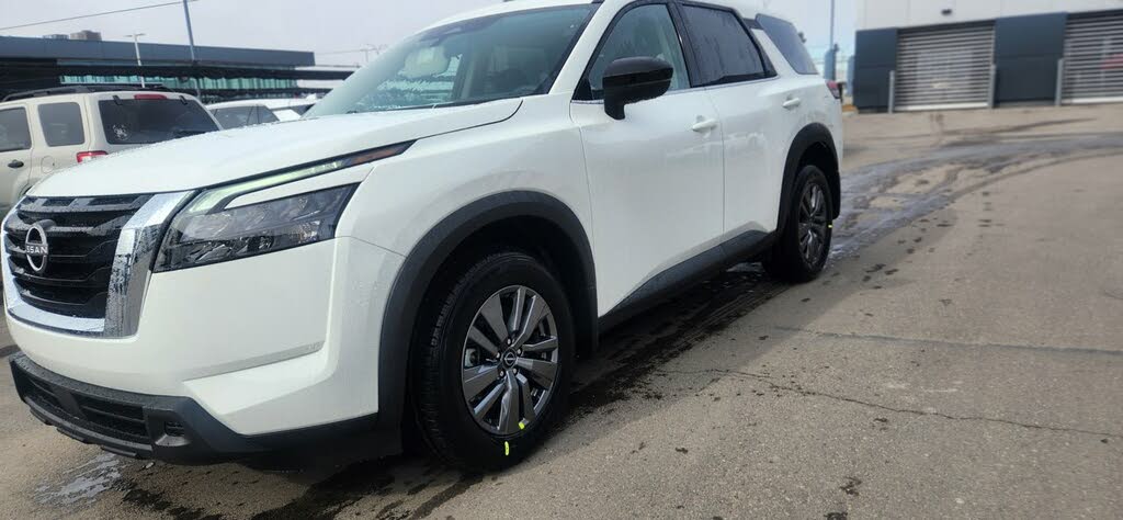 2025 Nissan Pathfinder S 4WD