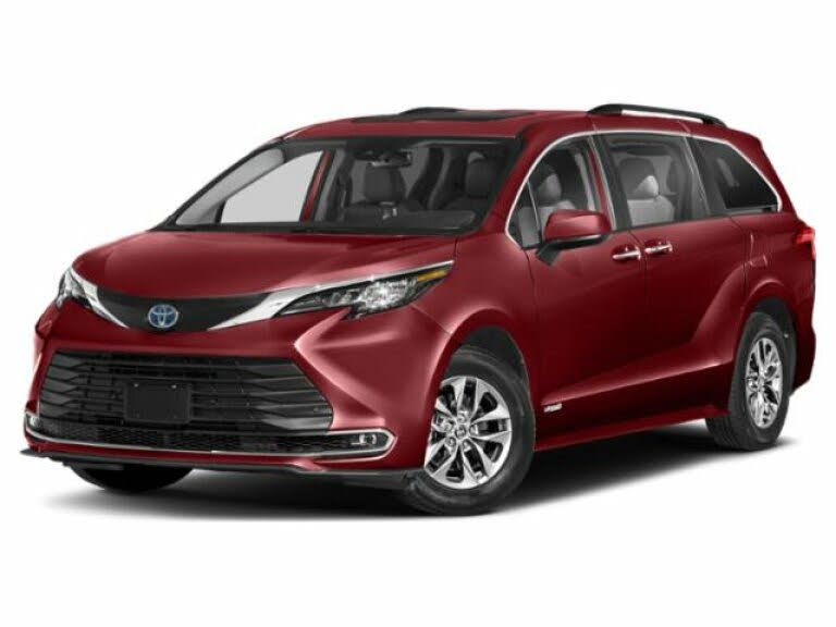 2024 Toyota Sienna XLE 7-Passenger FWD