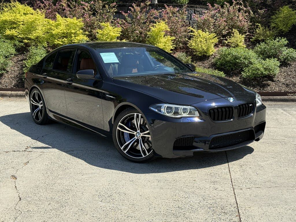 2016 BMW M5 RWD