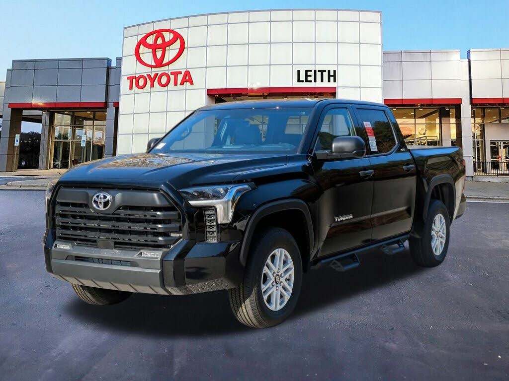 2025 Toyota Tundra SR5 CrewMax Cab 4WD