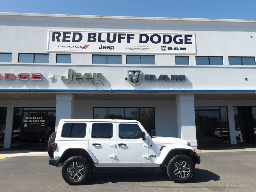 2025 Jeep Wrangler Sahara 4-Door 4WD