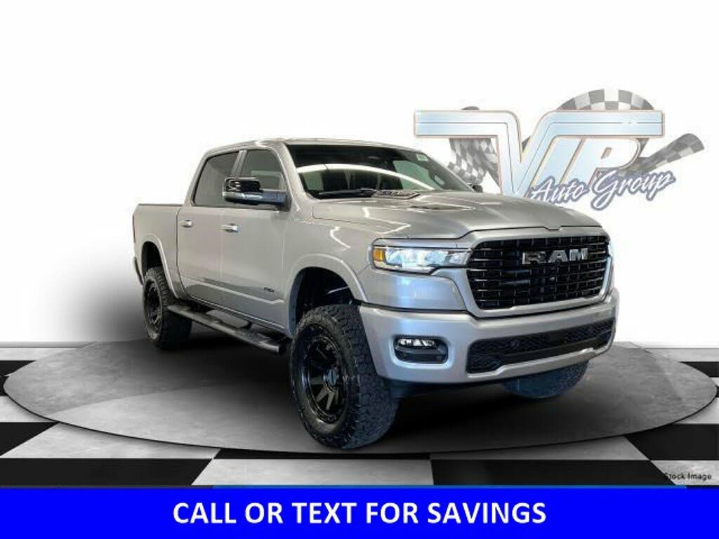 2025 RAM 1500 Laramie Crew Cab 4WD