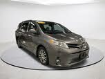 Toyota Sienna XLE 7-Passenger FWD with Auto-Access Seat