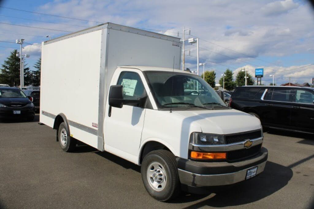 2024 Chevrolet Express Chassis 3500 Cutaway 139