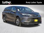Toyota Sienna LE 8-Passenger FWD