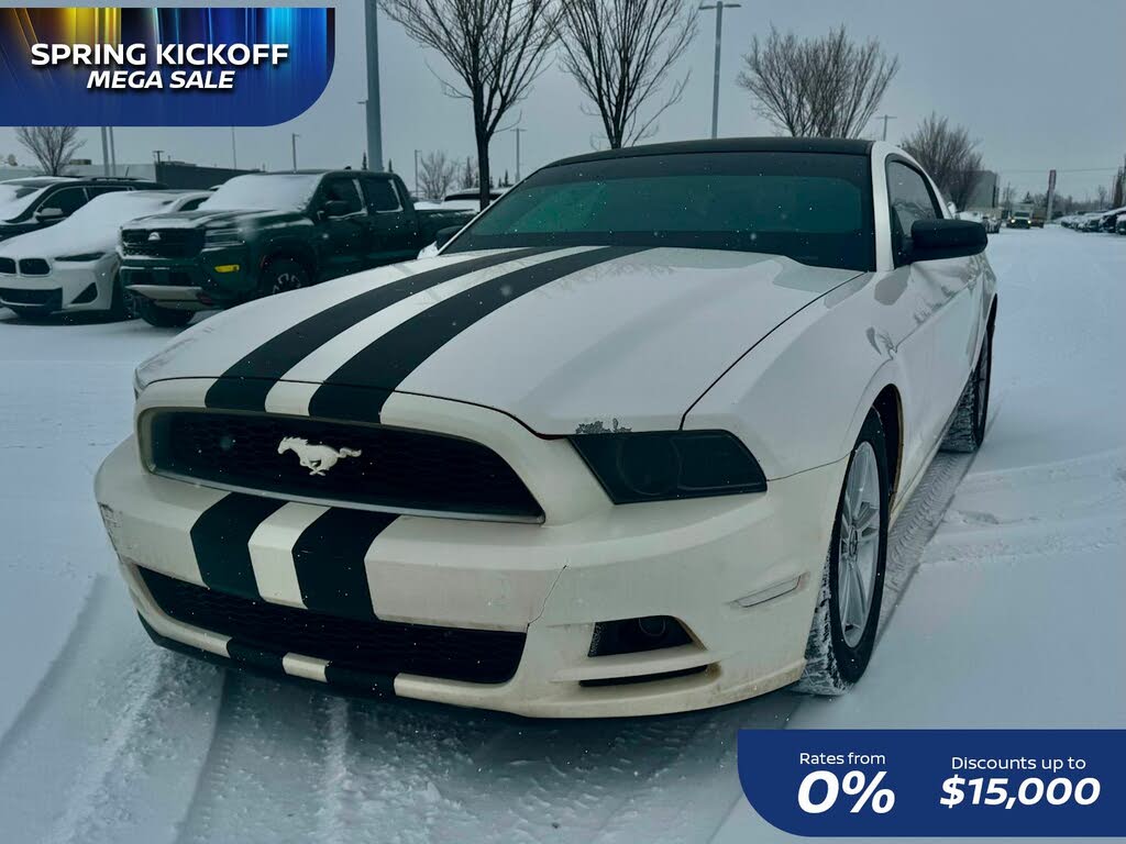 2013 Ford Mustang V6 Coupe RWD