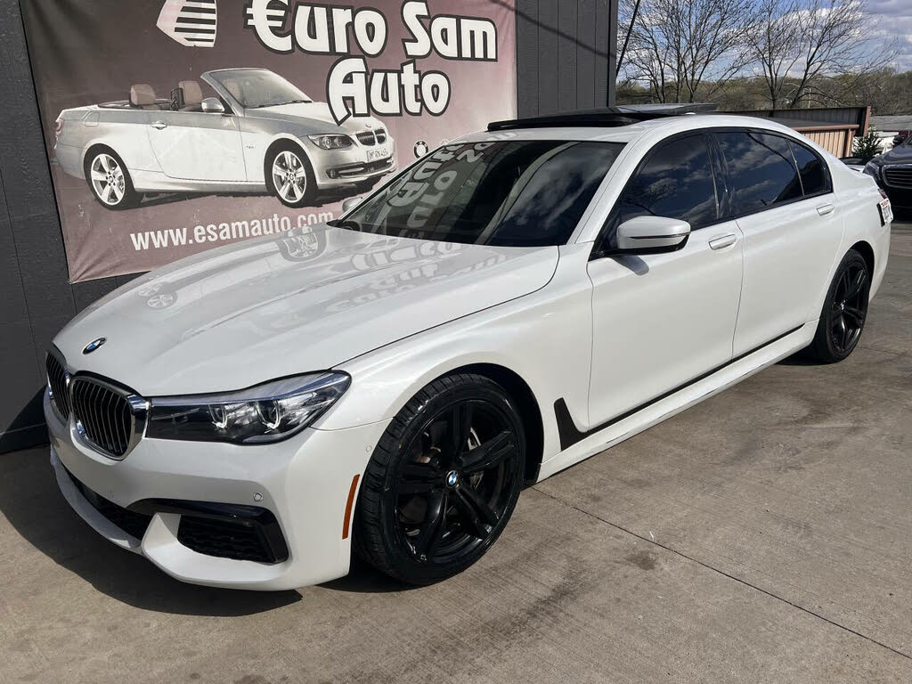 2016 BMW 7 Series 740i RWD