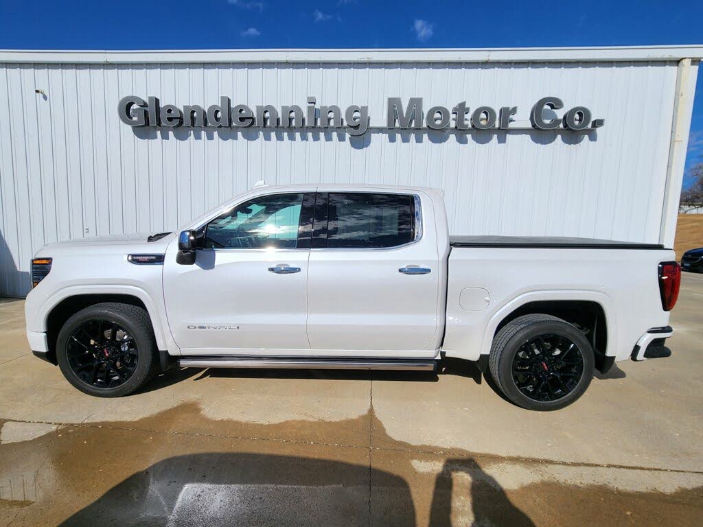 2023 GMC Sierra 1500 Denali Crew Cab 4WD