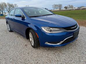 Chrysler 200 Limited Sedan FWD