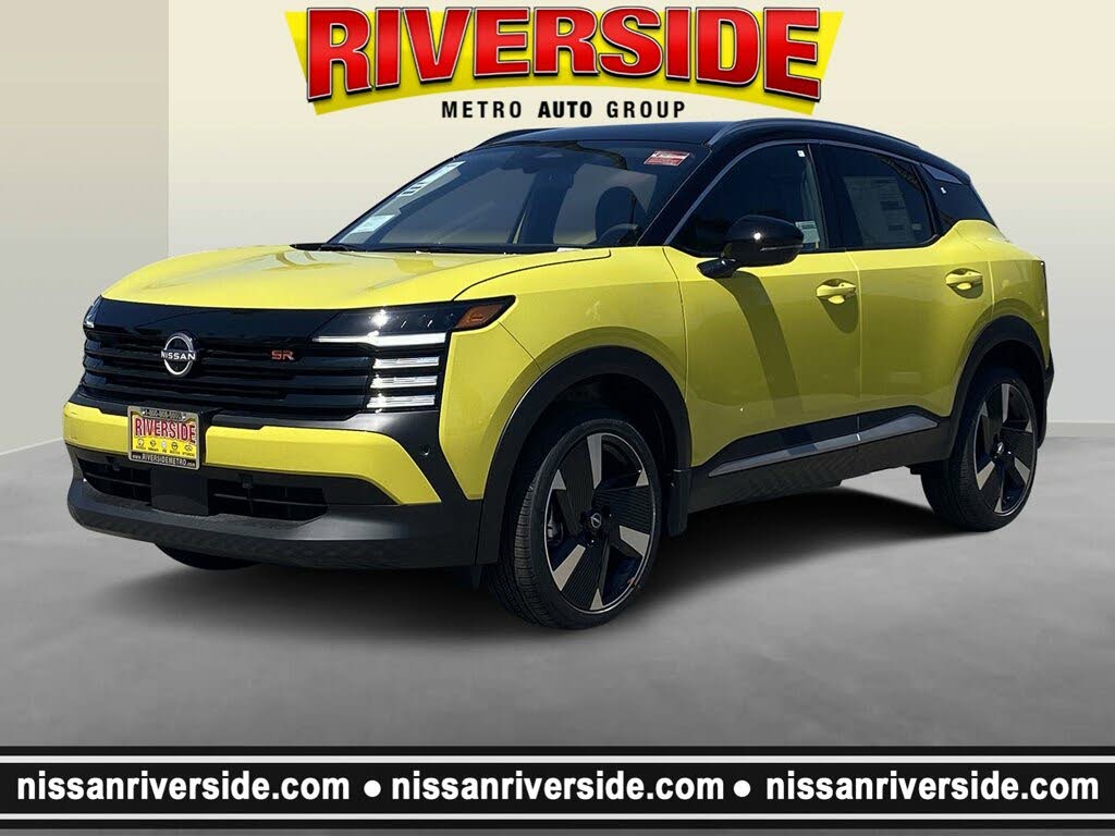 2025 Nissan Kicks SR FWD