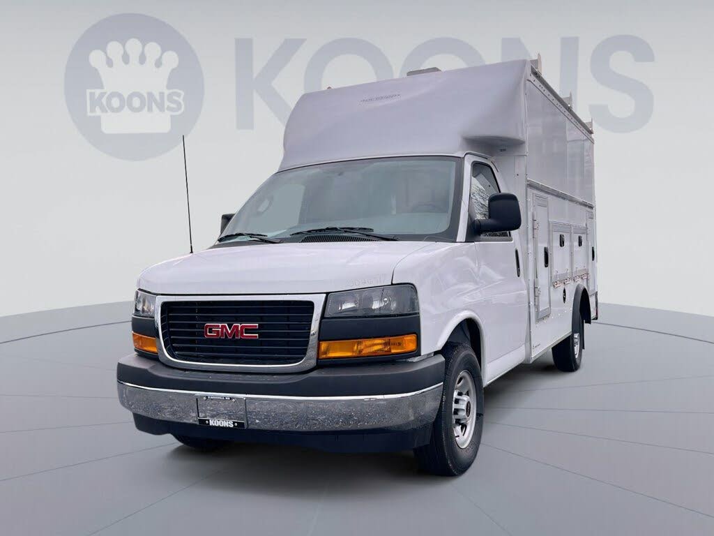 2025 GMC Savana Chassis 3500 159 Cutaway RWD