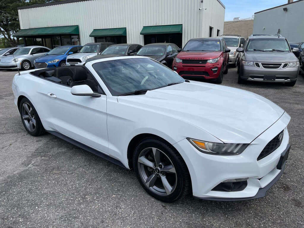 2016 Ford Mustang V6 Convertible RWD