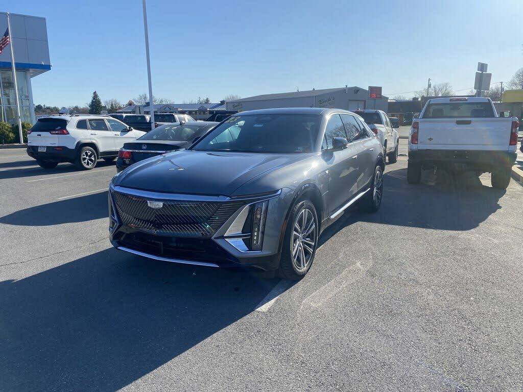 2023 Cadillac LYRIQ Luxury AWD