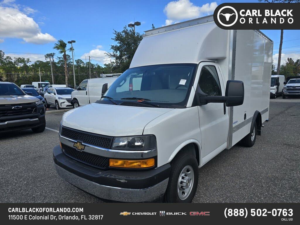 2024 Chevrolet Express Chassis 3500 Cutaway 139