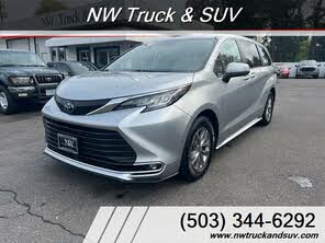 Toyota Sienna XLE 7-Passenger AWD