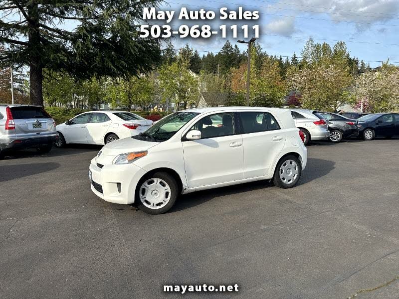2013 Scion xD Base