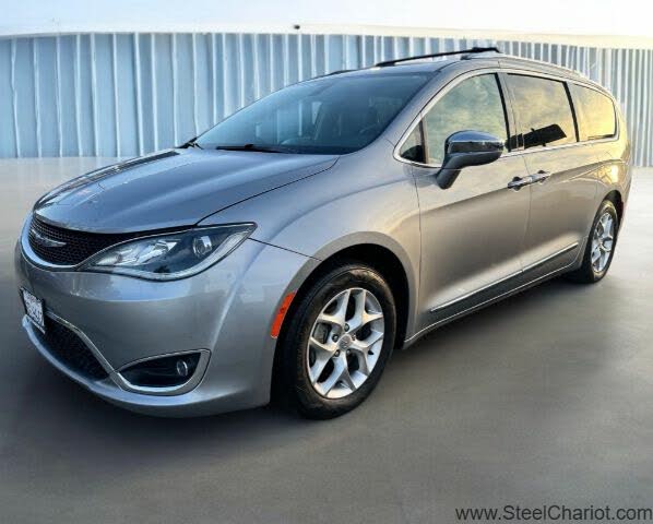 2019 Chrysler Pacifica Limited FWD