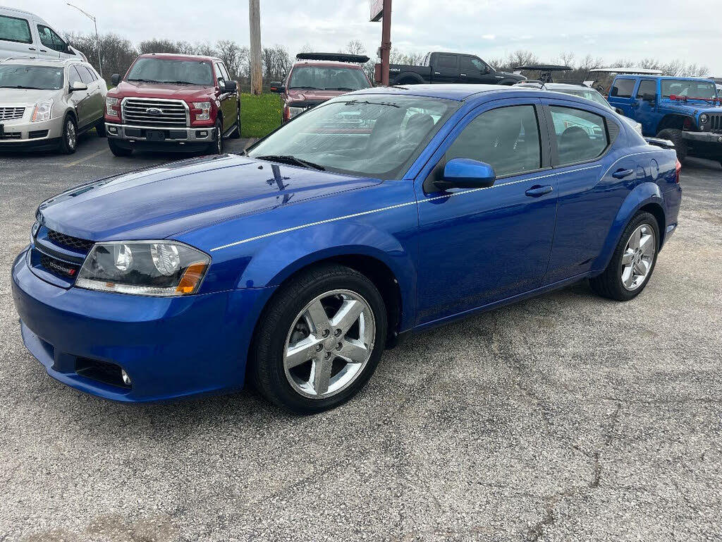 2013 Dodge Avenger SXT FWD