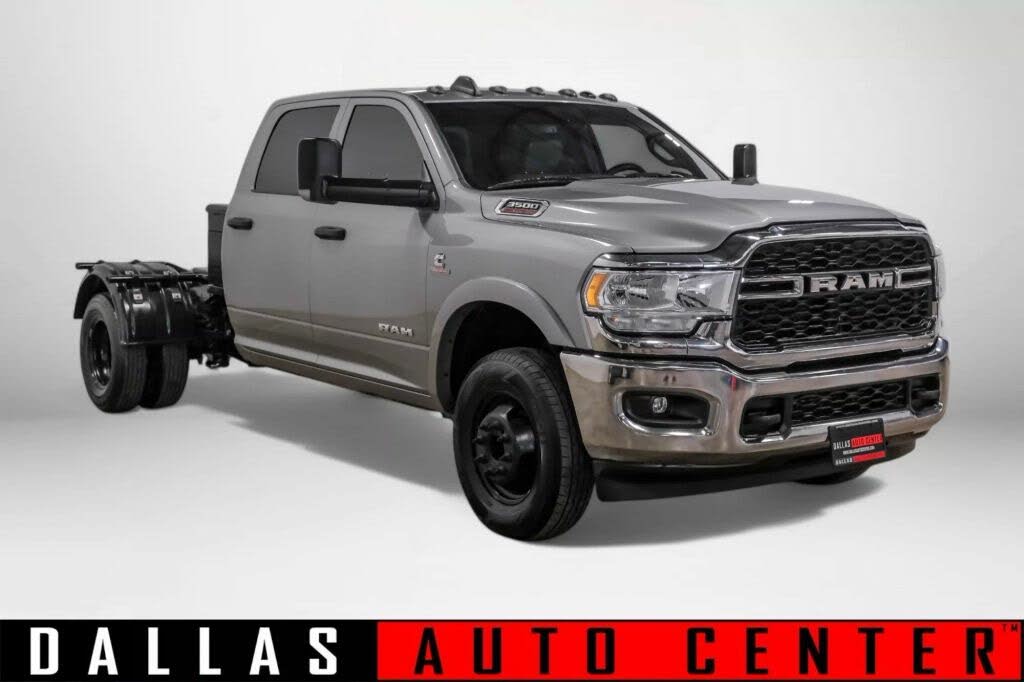 2022 RAM 3500 Chassis Tradesman Crew Cab DRW 4WD