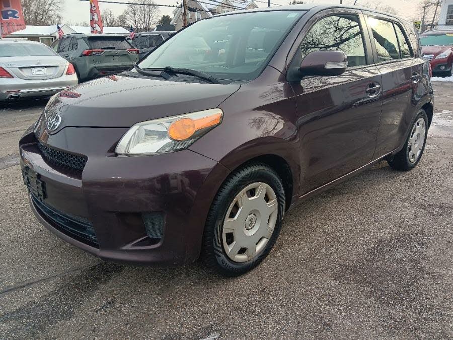 2013 Scion xD Base