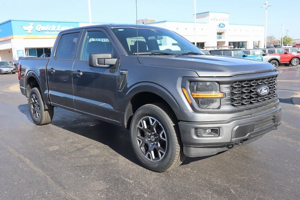 2025 Ford F-150 STX 4dr SuperCrew 4WD