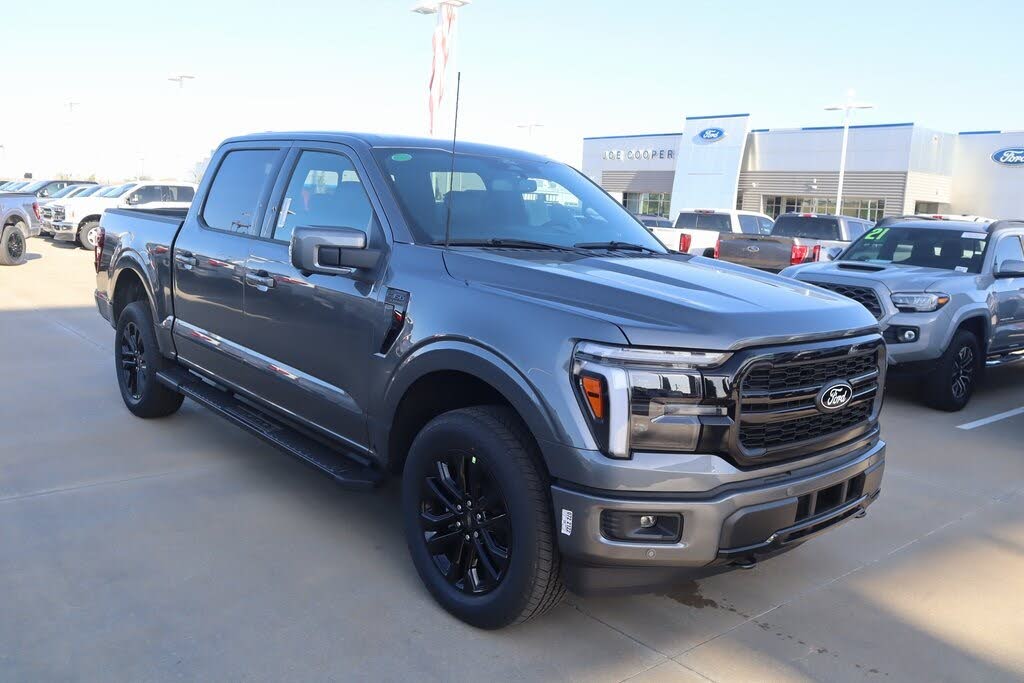 2025 Ford F-150 Lariat SuperCrew 4WD