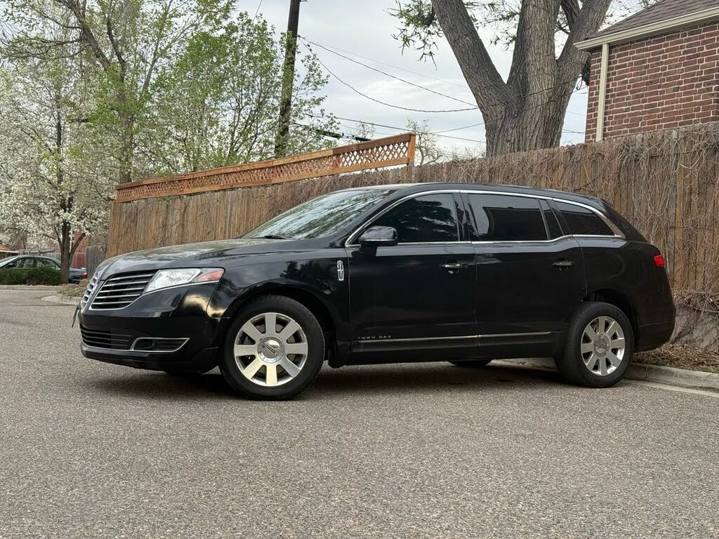 2019 Lincoln MKT Limousine Fleet AWD