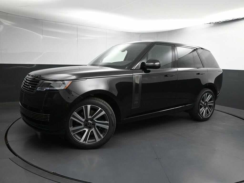 2025 Land Rover Range Rover P615 SV AWD