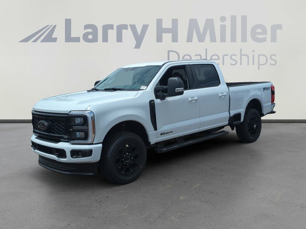 2025 Ford F-250 Super Duty XLT Crew Cab 4WD