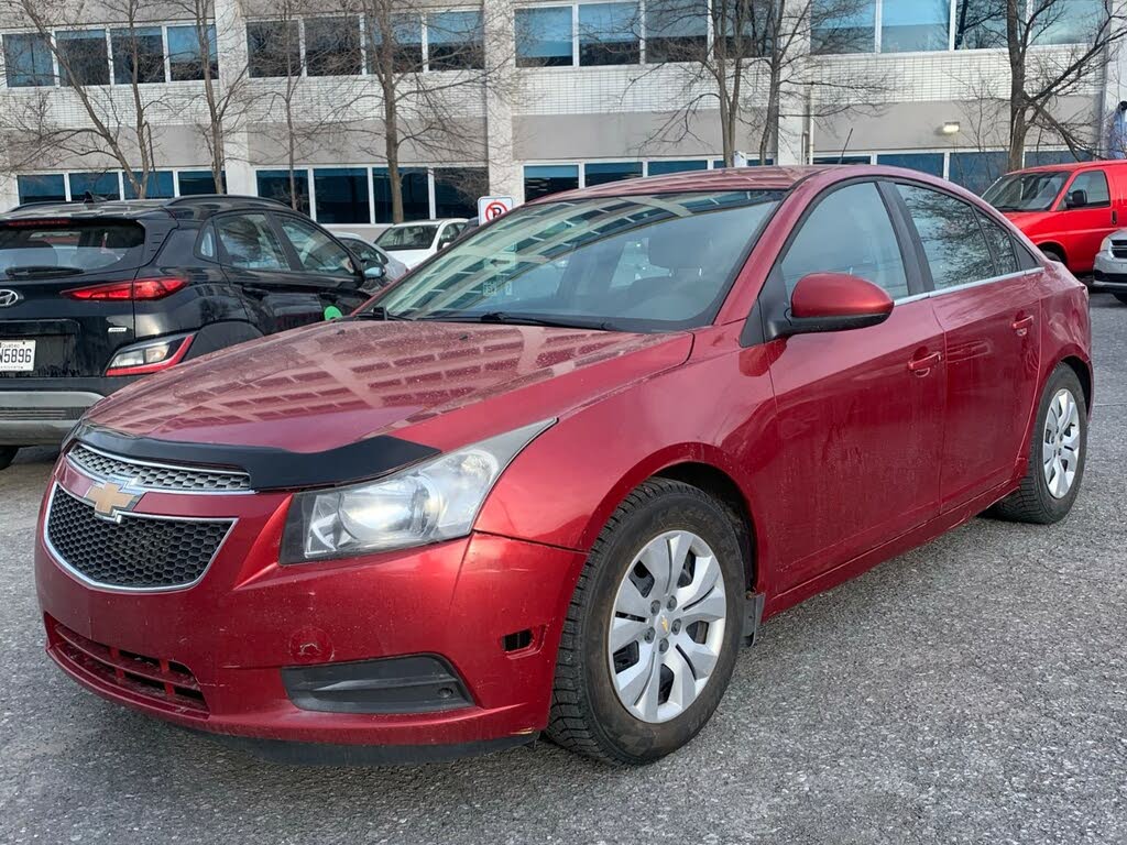 2012 Chevrolet Cruze LT Turbo Sedan FWD