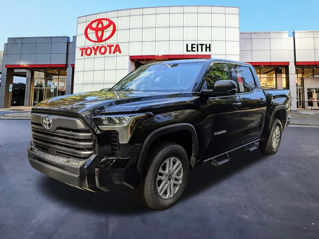 2024 Toyota Tundra SR5 CrewMax Cab 4WD