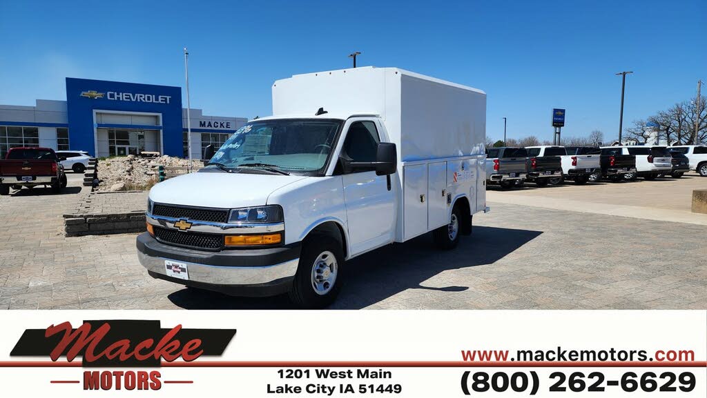 2024 Chevrolet Express Chassis 3500 Cutaway 139