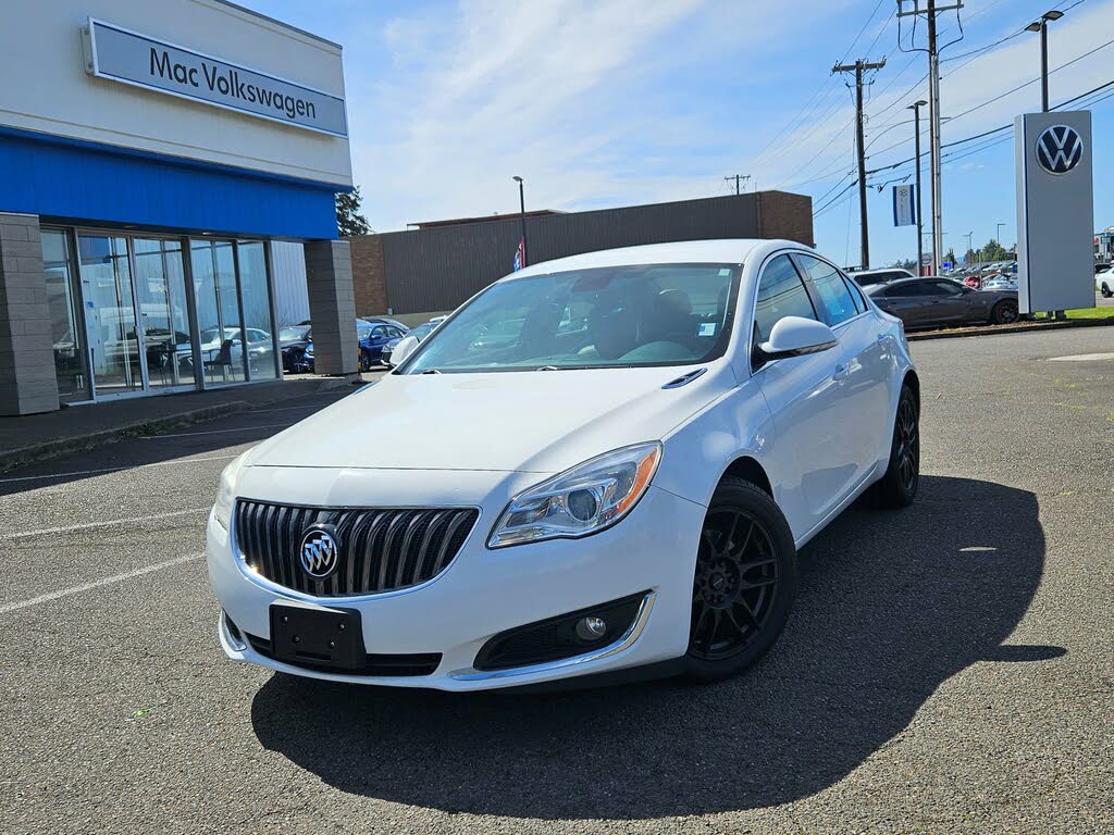 2017 Buick Regal Sport Touring Sedan FWD