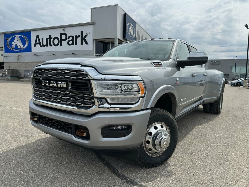 2022 RAM 3500 Limited Crew Cab LB DRW 4WD