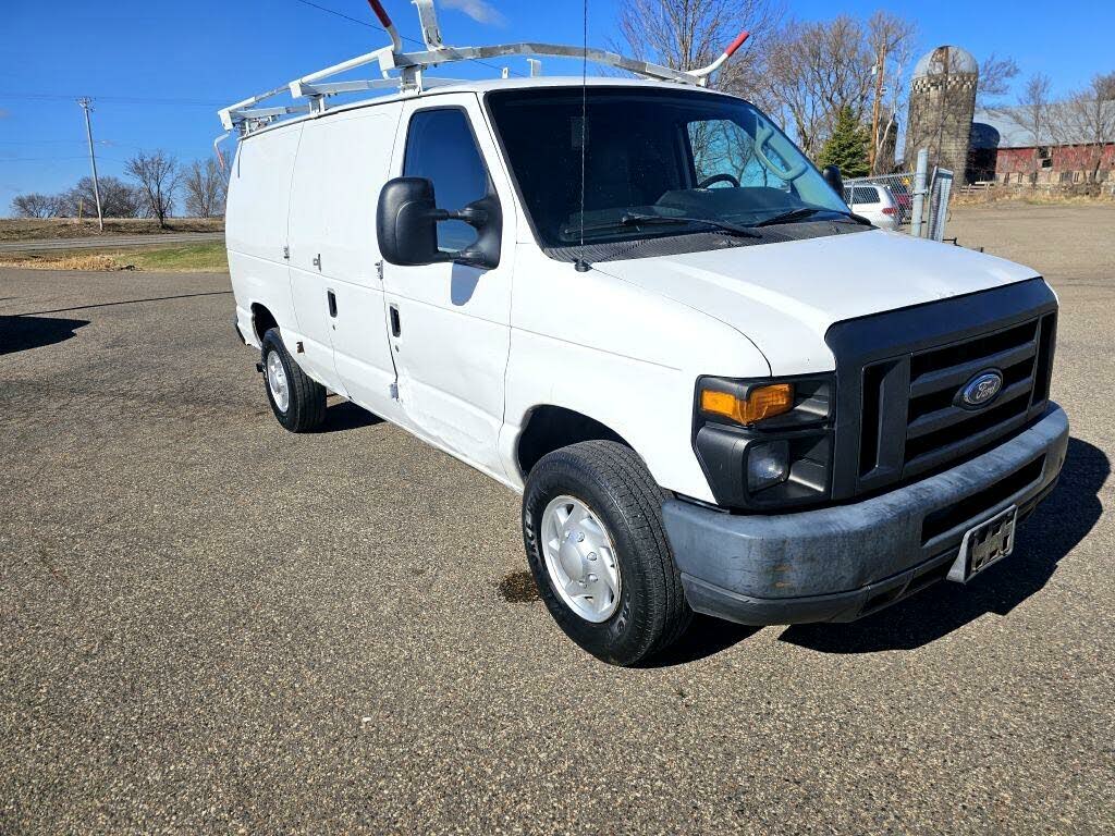 2013 Ford E-Series E-350 Super Duty Cargo Van