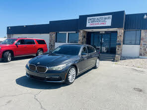 BMW 7 Series 740i RWD