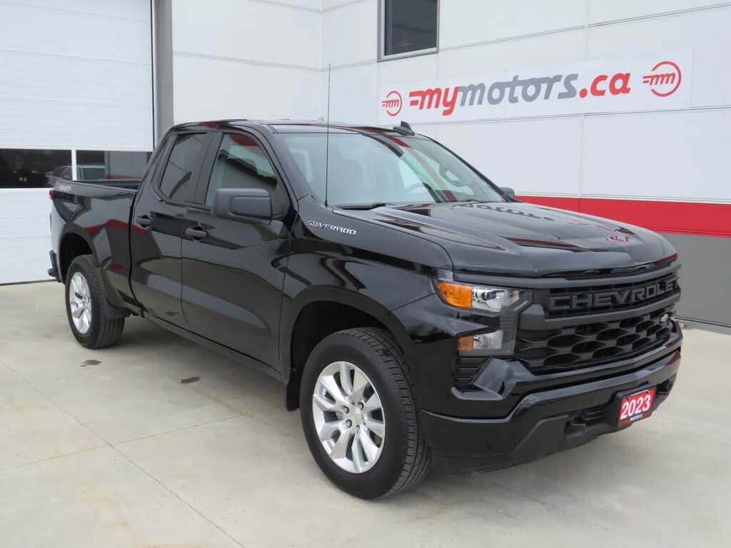 2023 Chevrolet Silverado 1500 Custom Double Cab 4WD