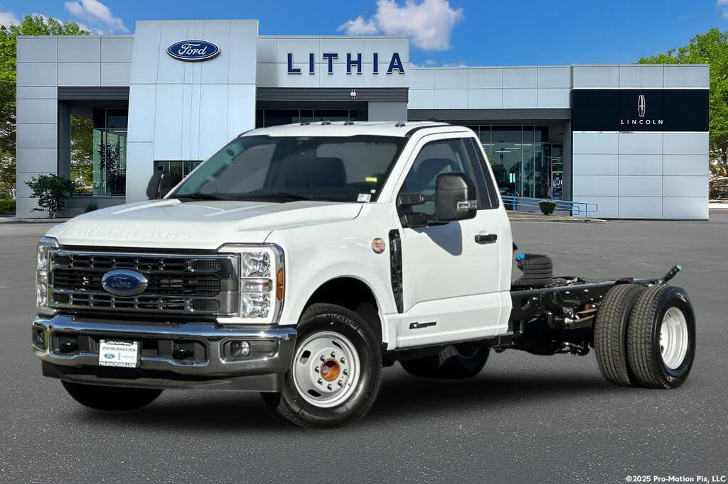 2024 Ford F-350 Super Duty Chassis XL DRW RWD
